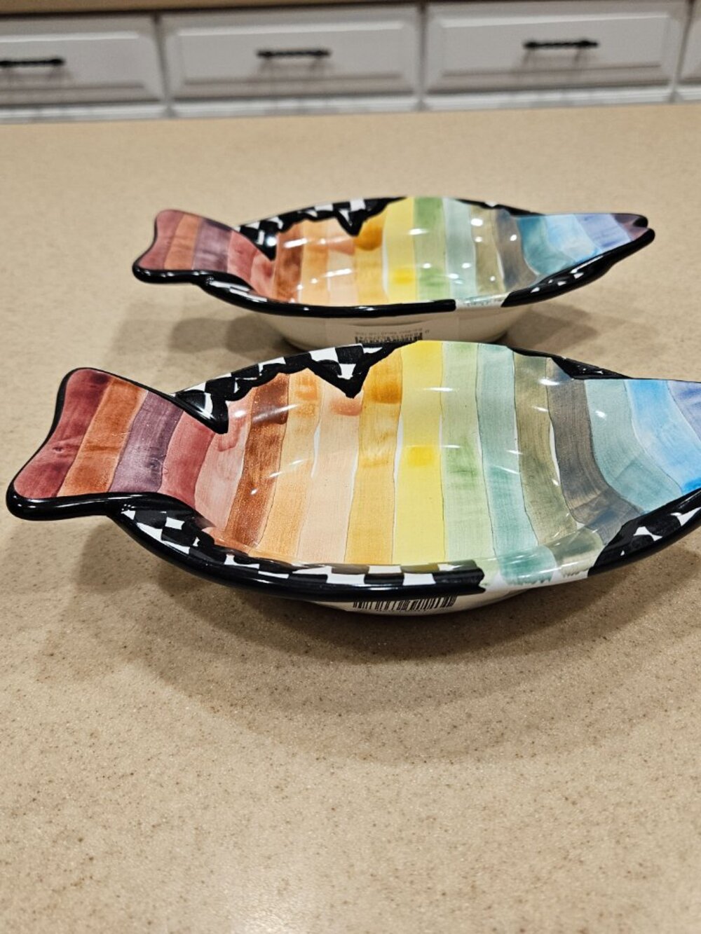 SET 2 MACKENZIE CHILDS RAINBOW FISH DISH CERAMIC DESSERT SALAD ACCENT PLATE BOWL - Picture 5 of 11